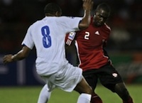 Trynidad i Tobago: Clyde Leon przenosi się do Kolumbii.